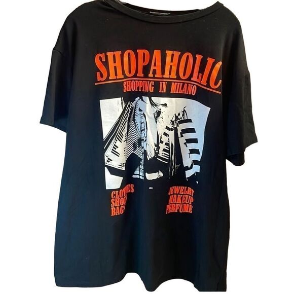 Fashion Nova Shopaholic Shoppin in Milano Black Graphic Unisex Tshirt Size 1XL - Picture 1 of 5